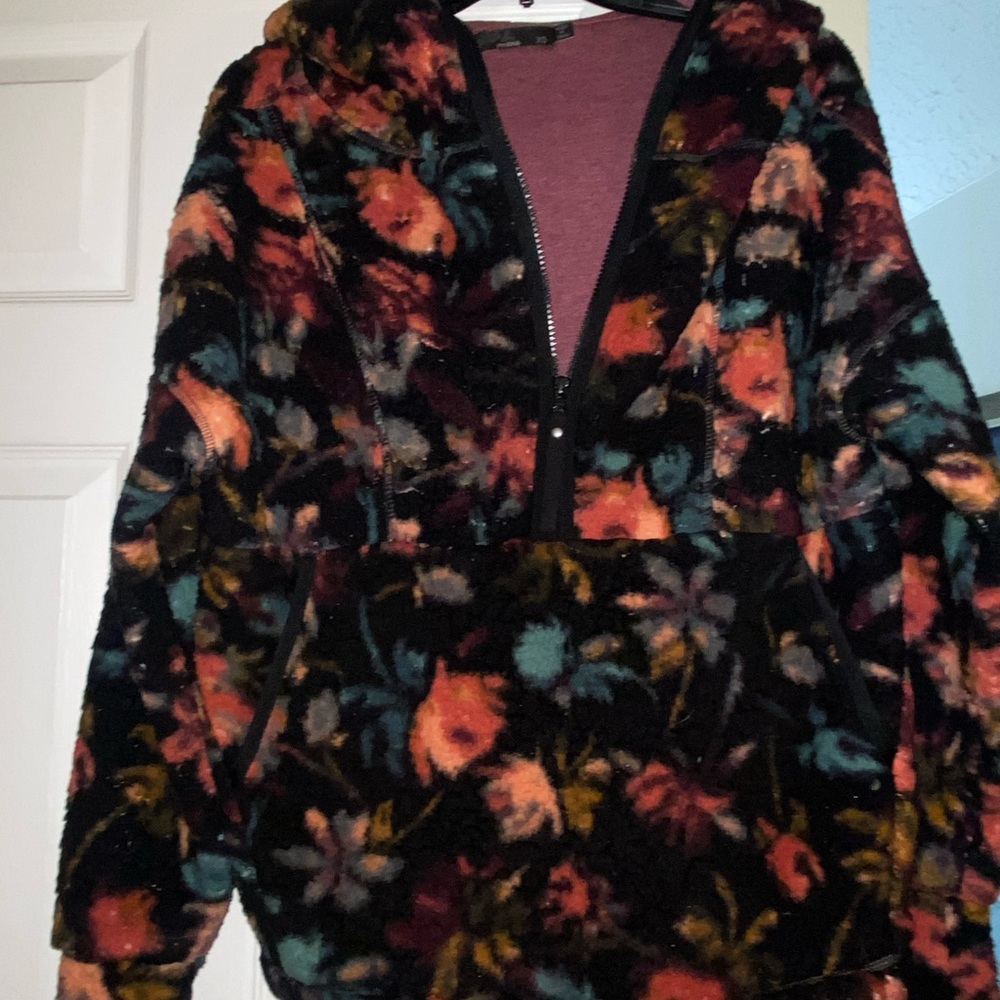 Prana polar escape half zip pullover with hood